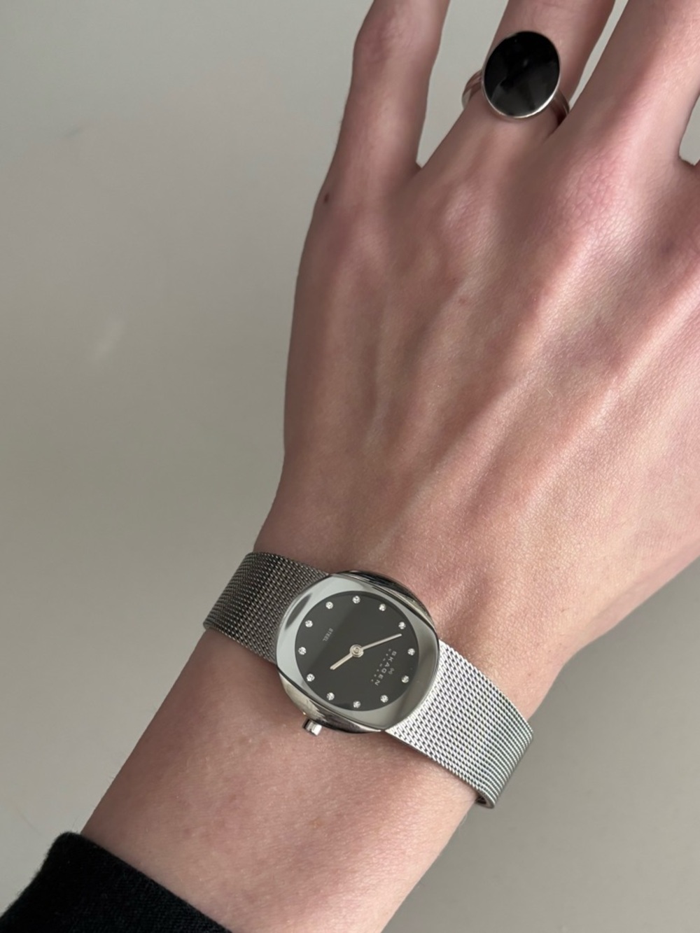Skagen Women’s Minimalist Mesh Silver Watch - OS/Adjustable - No Flaws